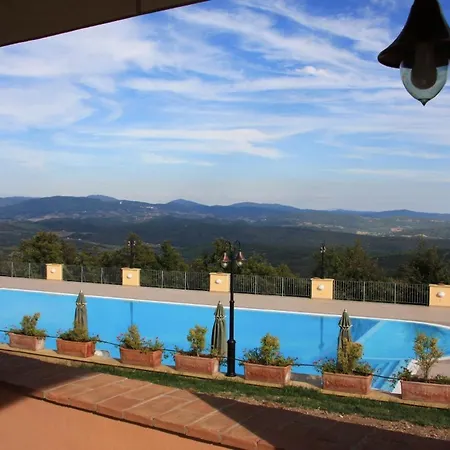 아파트 In Mit Garten, Gemeinsamem Pool Und Grill *